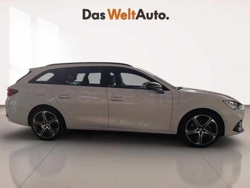 Usado Seat Leon FR 150 CV (110 kW) 2022 Beige Familiar