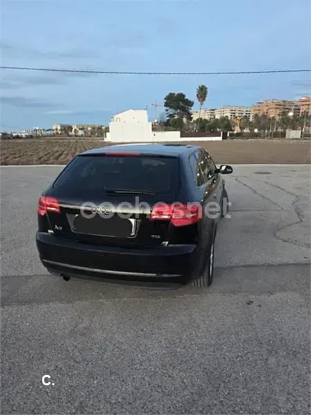 Usado Audi A3 Sportback Ambiente 105 CV (77 kW) 2012 Negro Utilitario