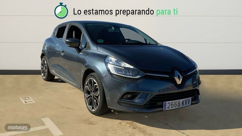 Usado Renault Clio IV Zen 90 CV (66 kW) 2019 Gris Berlina