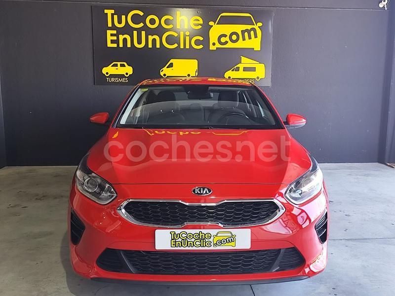 Usado Kia Ceed 100 CV (73 kW) 2020 Rojo Utilitario