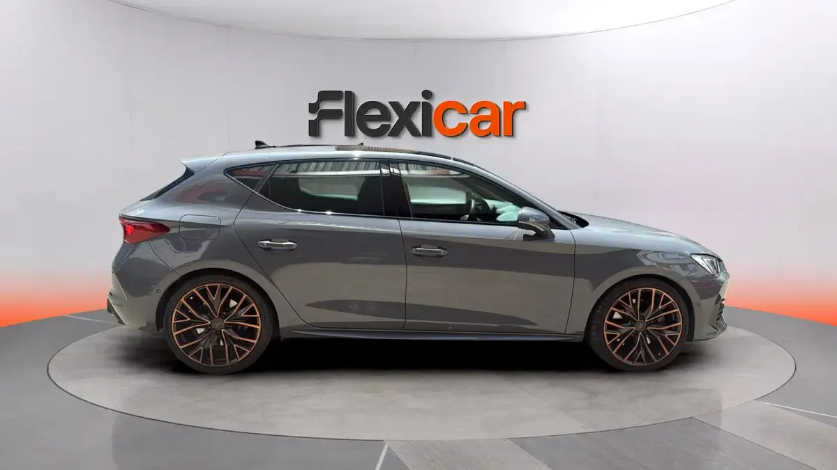 Usado Cupra Leon VZ 300 CV (220 kW) 2021 Gris Berlina