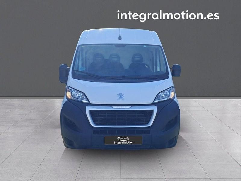 Usado Peugeot Boxer 140 CV (102 kW) 2021 Blanco Van