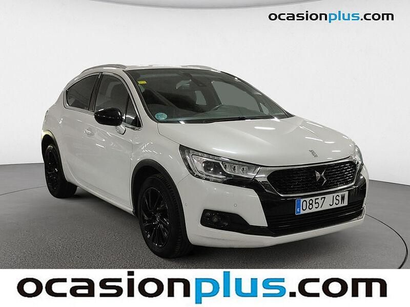 Usado DS Automobiles DS4 Crossback Style 120 CV (88 kW) 2016 Blanco SUV