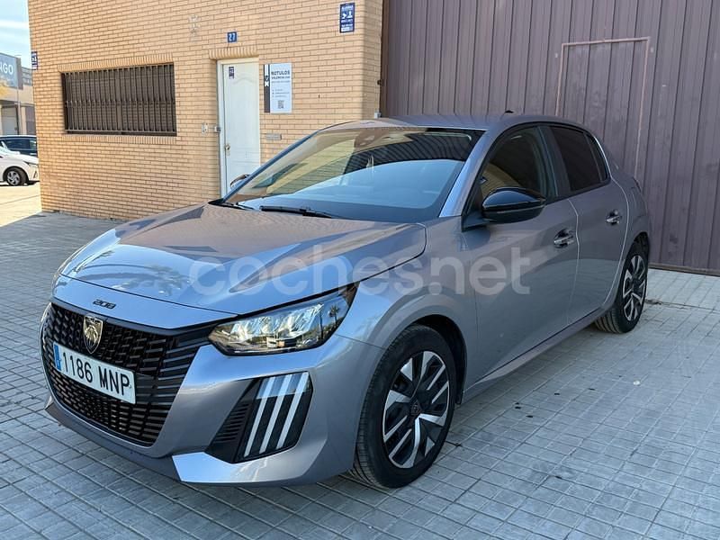 Gris / plata Usado 2024 Peugeot 208 GT Utilitario | 13.990 € (Super precio) - Imagen 1/4
