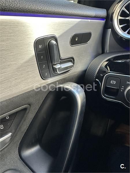 Usado Mercedes A250 224 CV (164 kW) 2021 Gris / plata Berlina