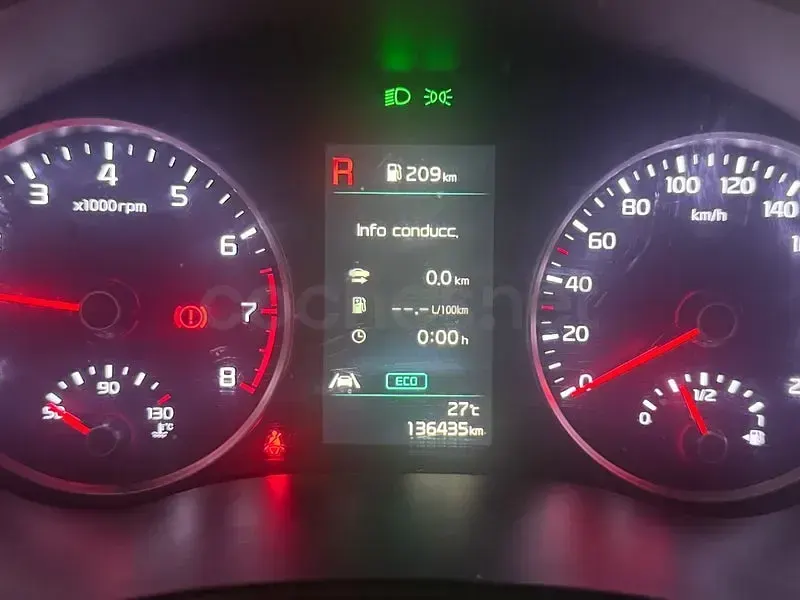 Usado Kia Stonic 120 CV (88 kW) 2022 Blanco SUV
