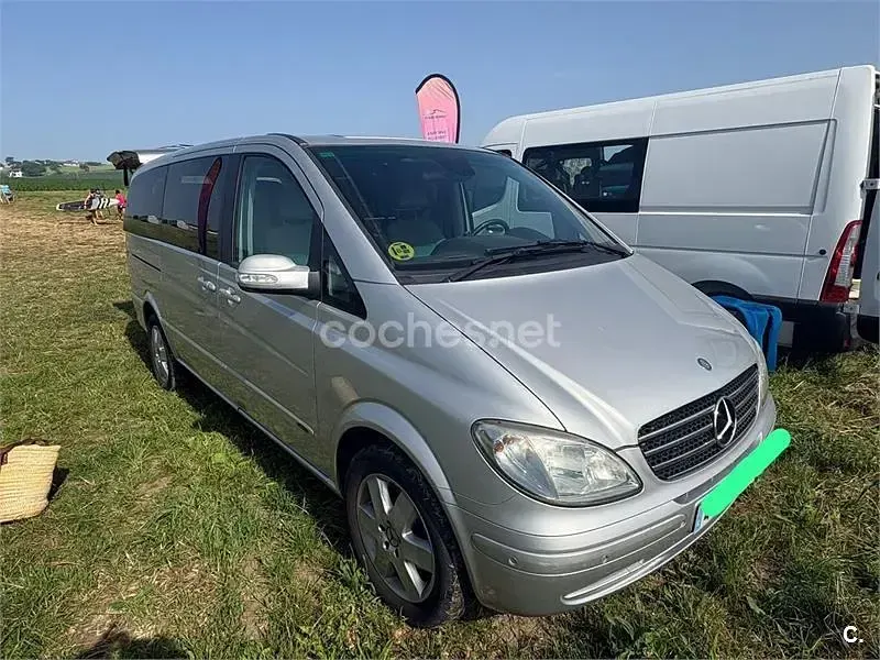 Usado Mercedes Viano 150 CV (110 kW) 2008 Gris / plata Monovolumen