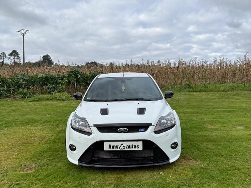 Usado Ford Focus RS 305 CV (224 kW) 2010 Blanco Berlina