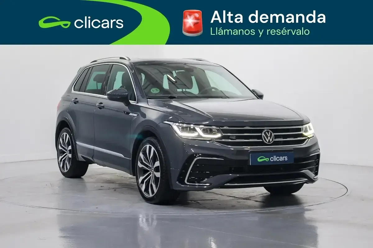 Käytetty VW Tiguan R-line 150 HP (110 kW) 2023 Valkoinen Katumaasturi