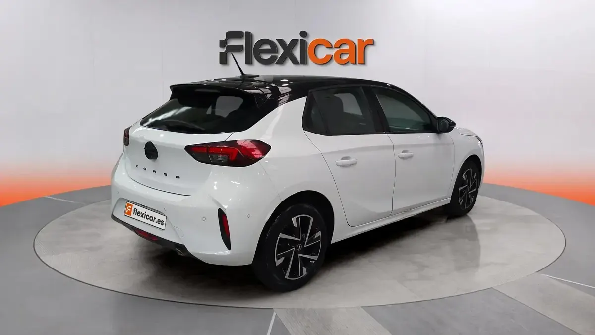 Usado Opel Corsa Edition 101 CV (74 kW) 2023 Blanco Utilitario