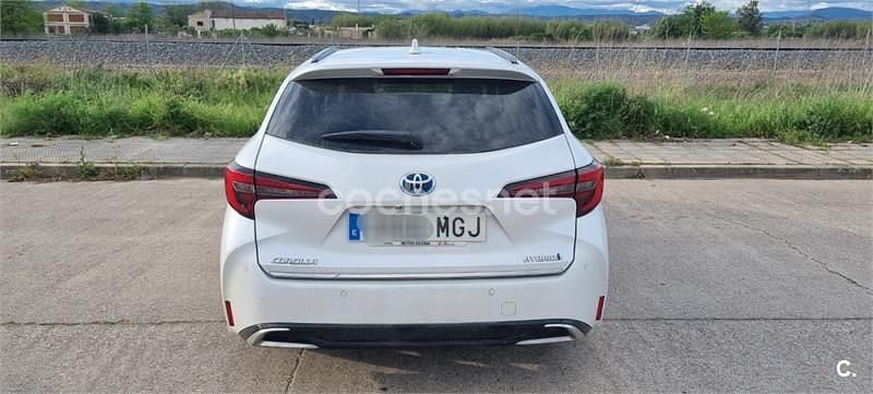 Usado Toyota Corolla Edition 140 CV (102 kW) 2023 Blanco Familiar