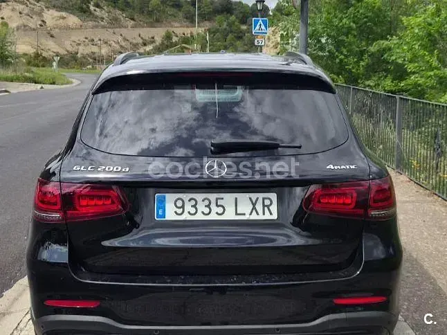 Usado Mercedes GLC200 163 CV (119 kW) 2022 Negro SUV