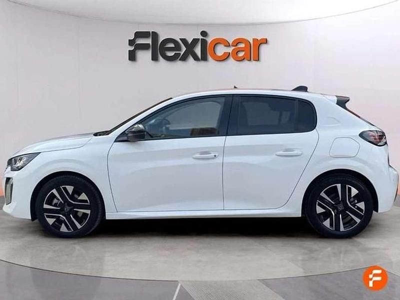 Usado Peugeot 208 Allure 102 CV (75 kW) 2024 Blanco Utilitario