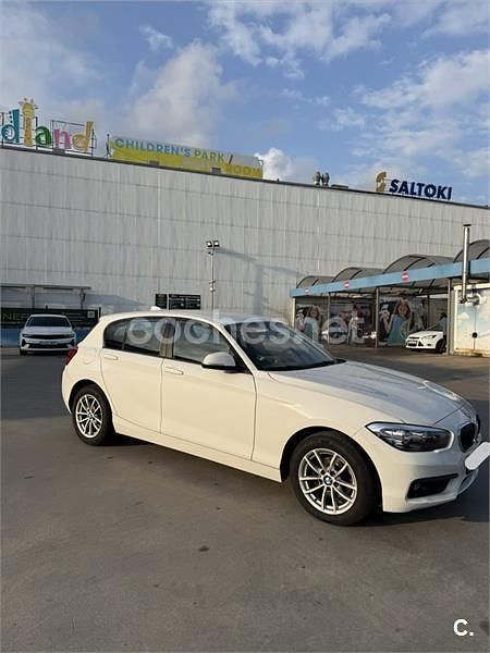 Usado BMW 118 Sport Line 136 CV (100 kW) 2016 Blanco Utilitario