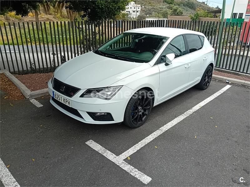 Usado Seat Leon XCELLENCE 150 CV (110 kW) 2018 Blanco Berlina