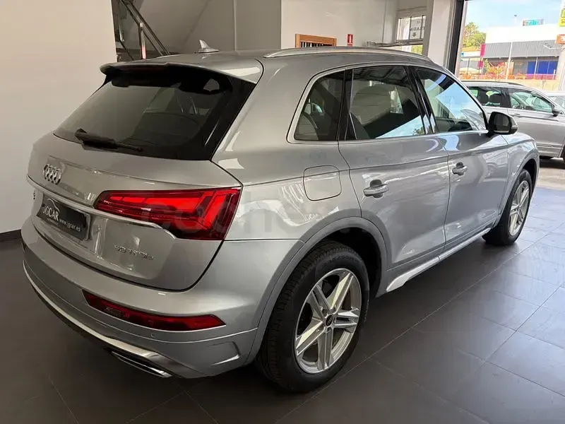 Usado Audi Q5 S-Line 299 CV (219 kW) 2022 Gris / plata SUV