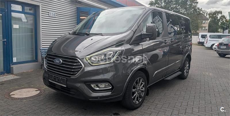 Usado Ford Tourneo Titanium X 170 CV (125 kW) 2022 Azul Monovolumen