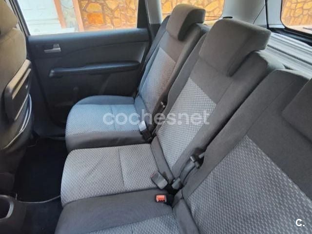 Usado Ford C-MAX Ghia 109 CV (80 kW) 2007 Gris / plata Monovolumen