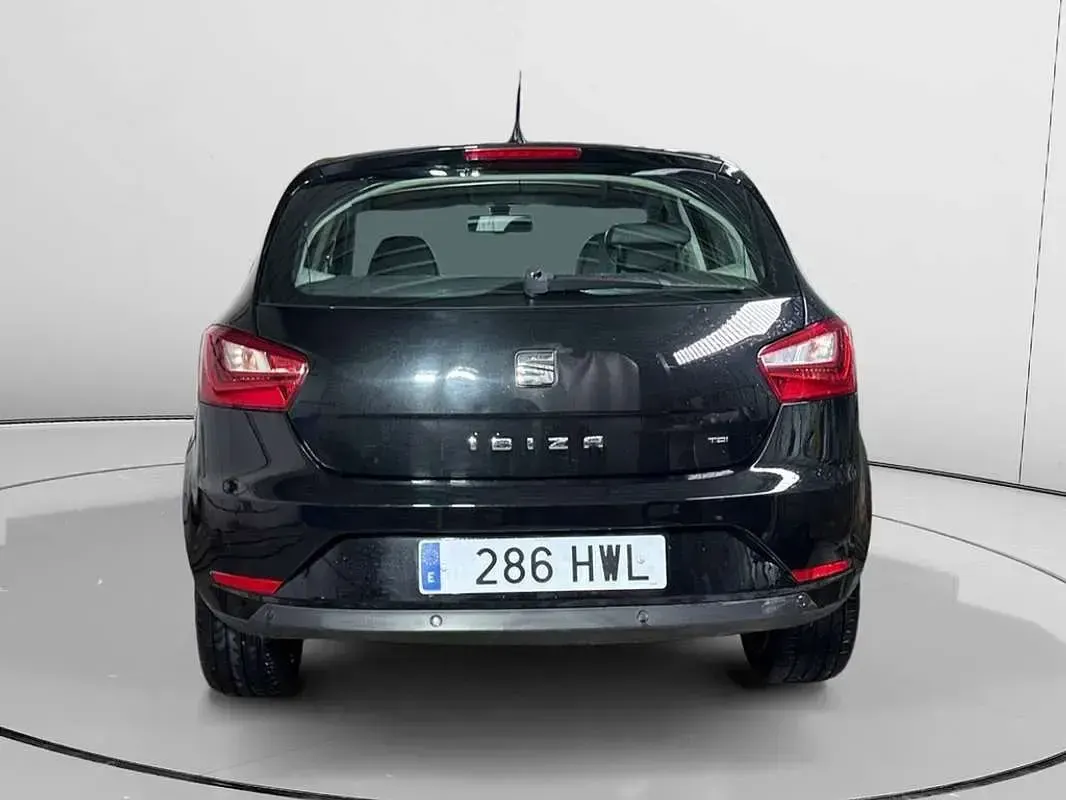 Usado Seat Ibiza Style 90 CV (66 kW) 2014 Negro Utilitario