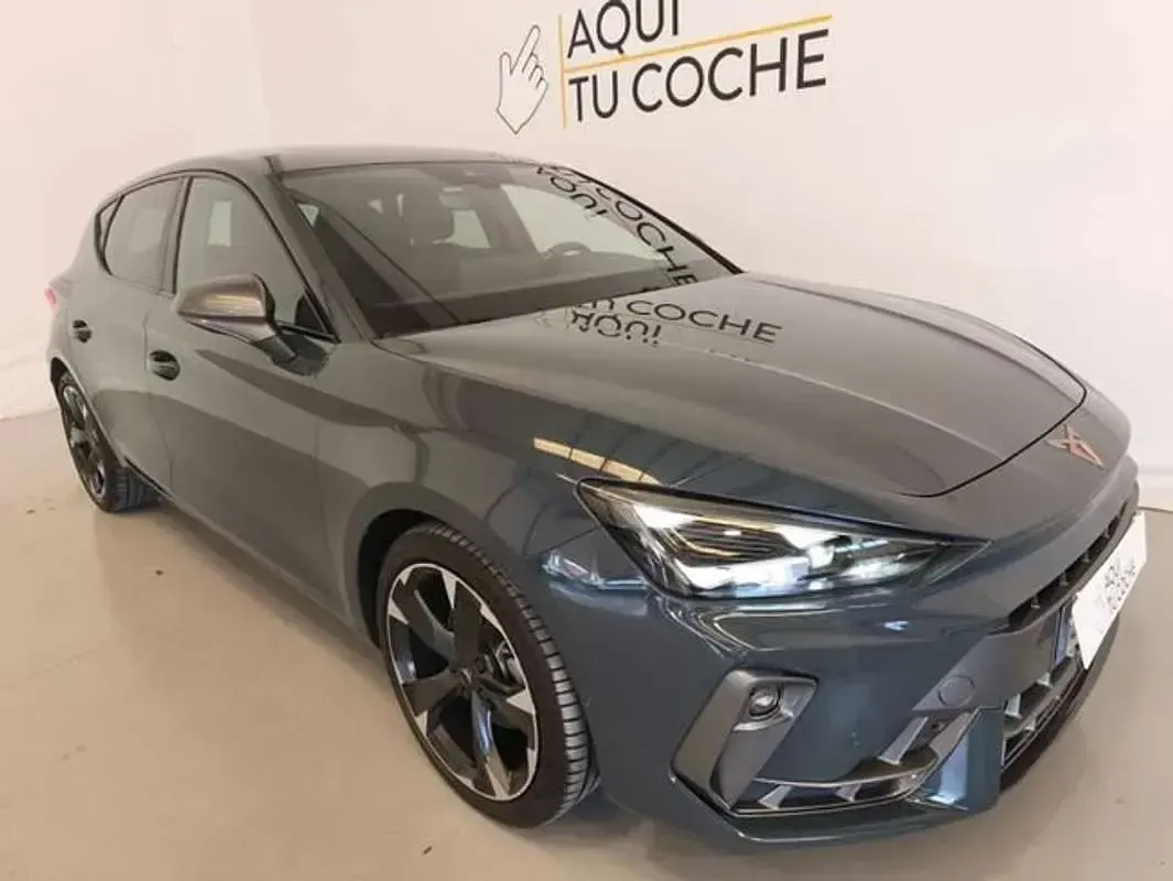 Usado Cupra Leon 150 CV (110 kW) 2024 Gris Utilitario