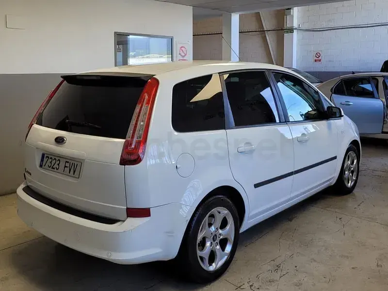 Usado Ford C-MAX Ghia 115 CV (84 kW) 2007 Blanco Monovolumen