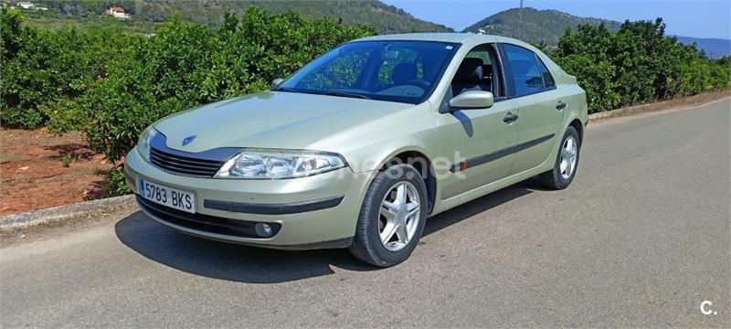 Gris / plata Usado 2001 Renault Laguna II Authentique Berlina | 2600 € (Un poco caro) - Imagen 1/4