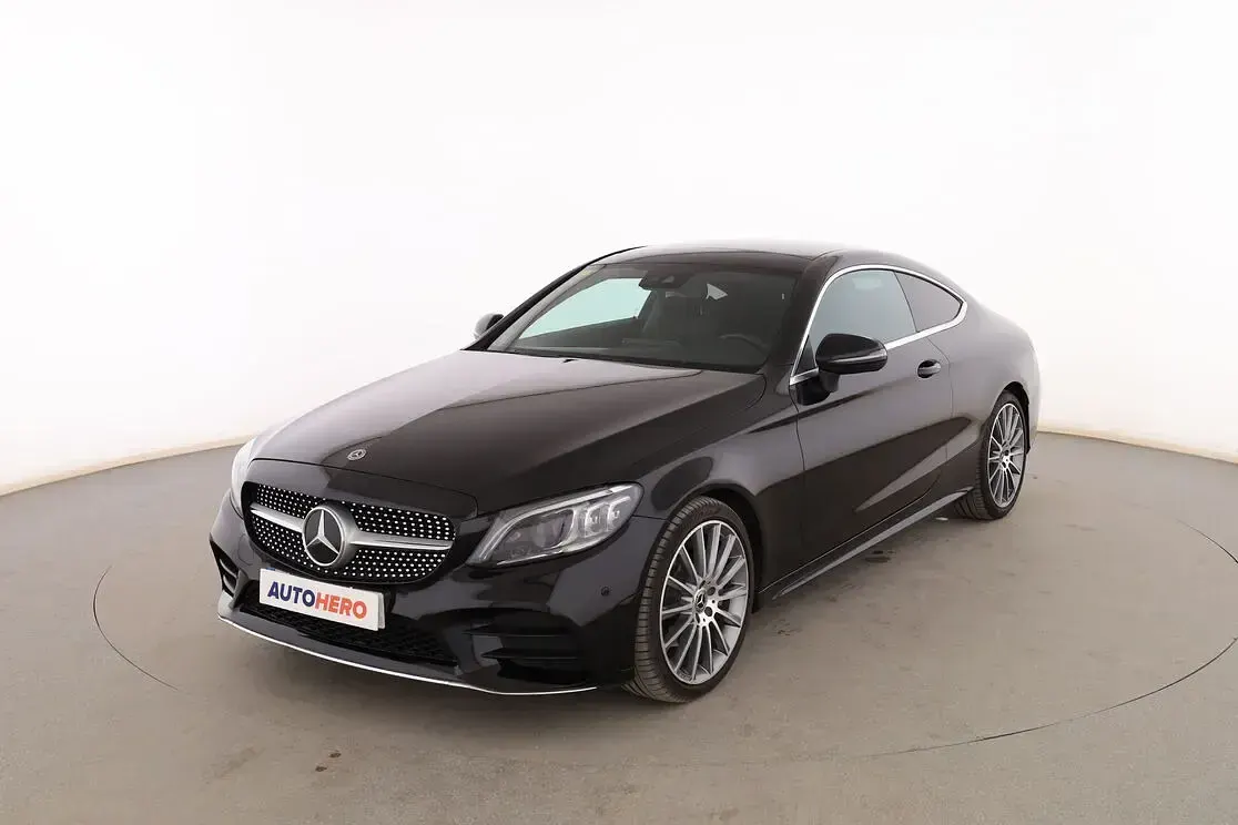 Usado Mercedes C200 AMG line 197 CV (144 kW) 2020 Coupe