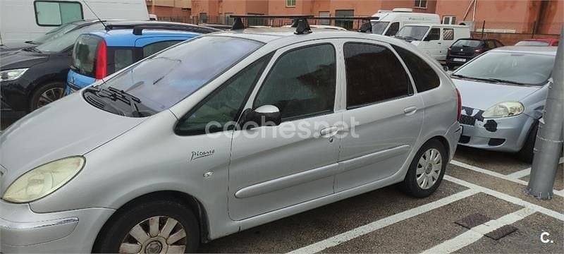 Usado Citroën Xsara Picasso Exclusive 92 CV (67 kW) 2008 Gris / plata Monovolumen