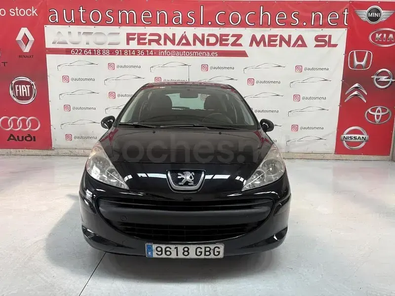 Usado Peugeot 207 75 CV (55 kW) 2008 Negro Berlina