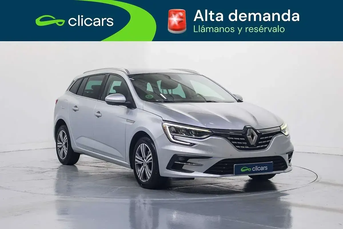 Usado Renault Mégane GrandTour Zen 140 CV (102 kW) 2022 Gris Familiar