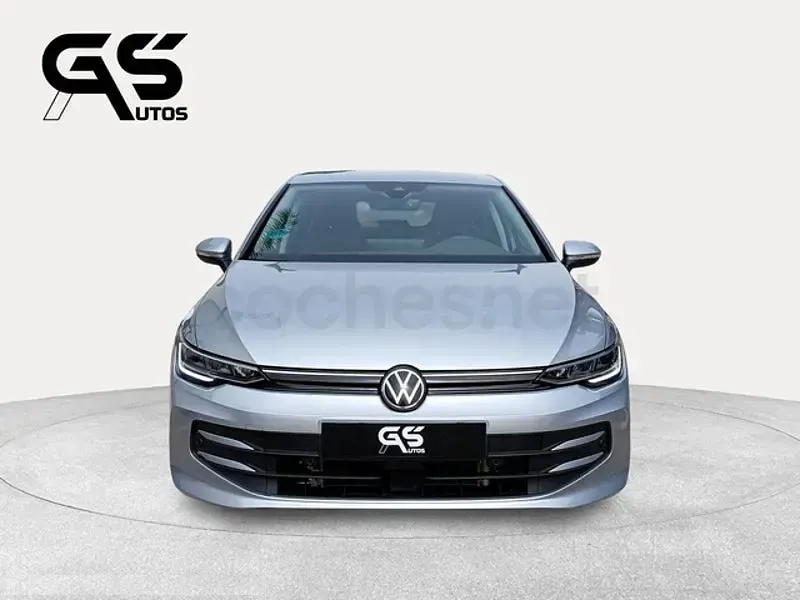 Usado VW Golf VIII 115 CV (84 kW) 2025 Gris / plata Berlina