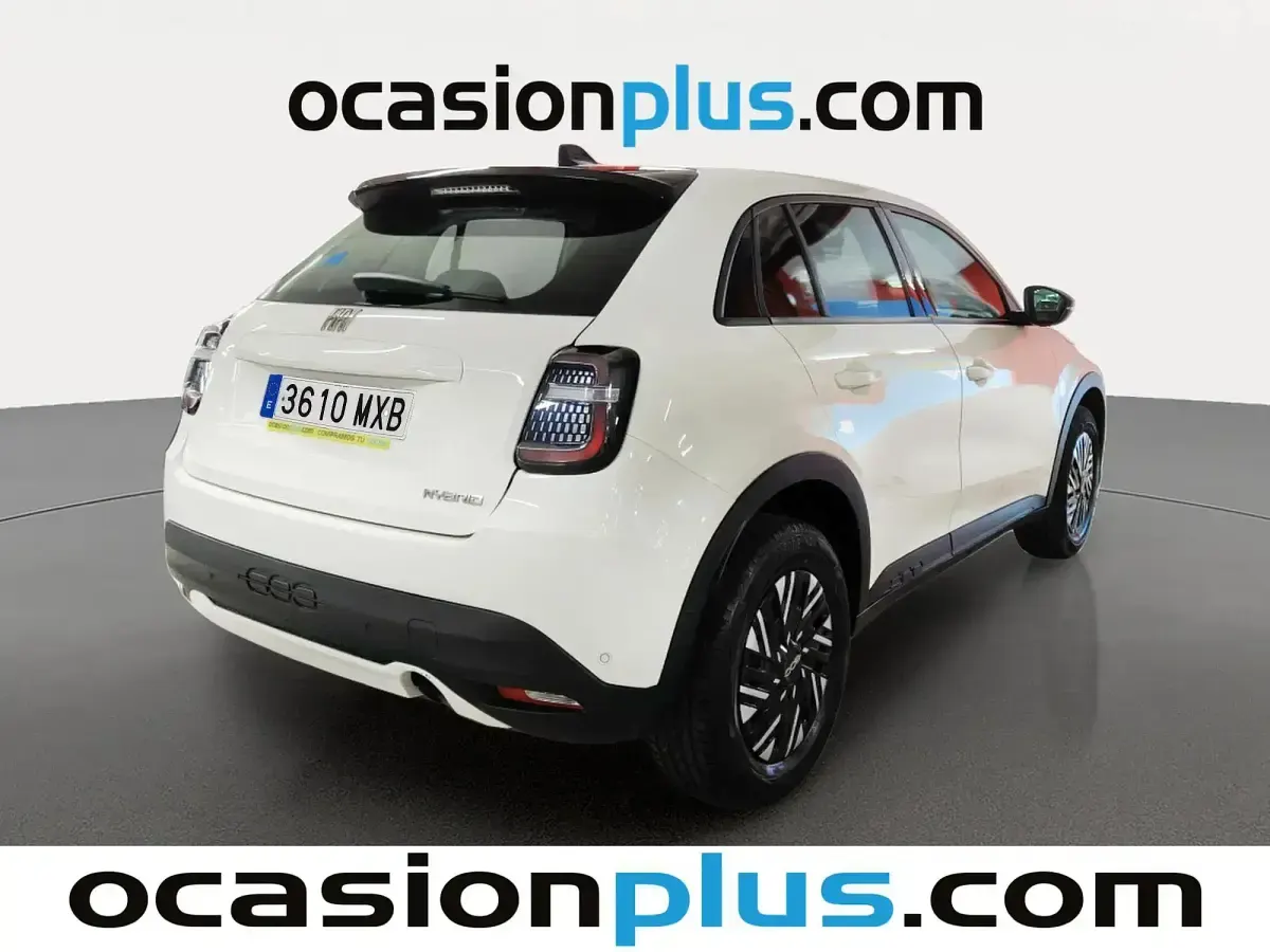 Usado Fiat 600 100 CV (73 kW) 2024 Blanco SUV