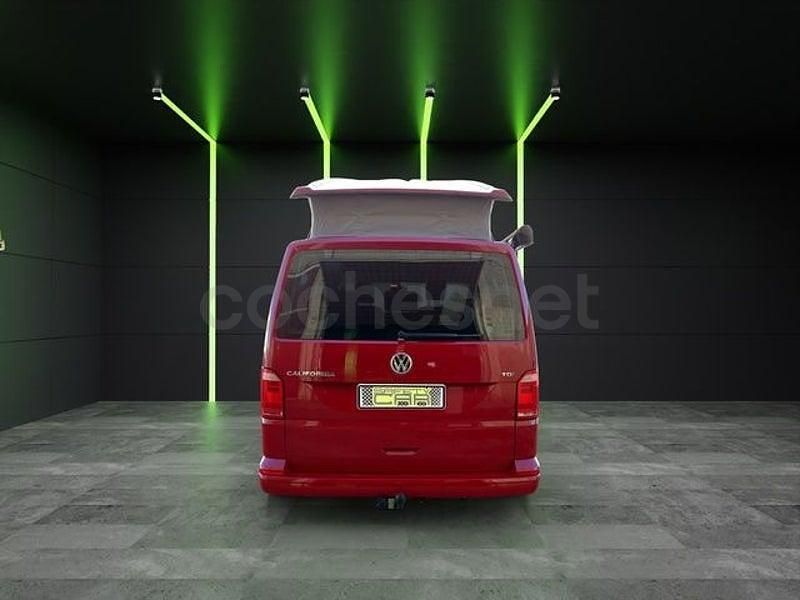 Usado VW California Beach 150 CV (110 kW) 2017 Rojo Van
