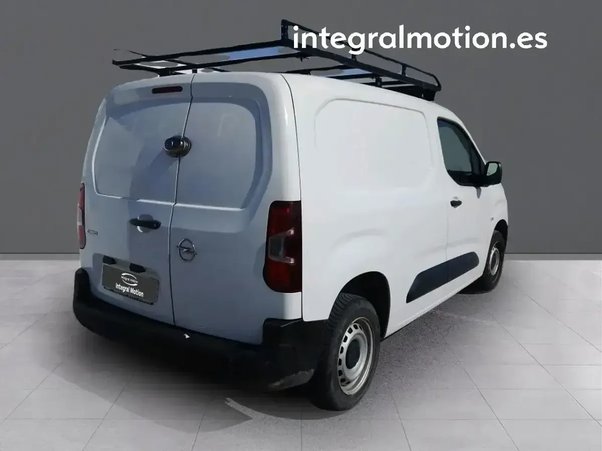 Usado Opel Combo 102 CV (75 kW) 2022 Blanco Monovolumen