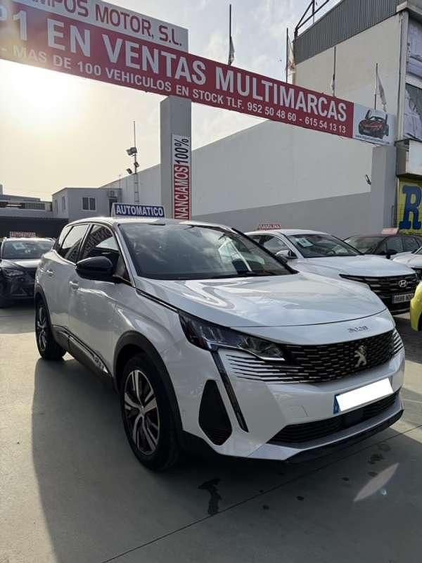 Usado Peugeot 3008 Allure 131 CV (96 kW) 2022 Blanco SUV