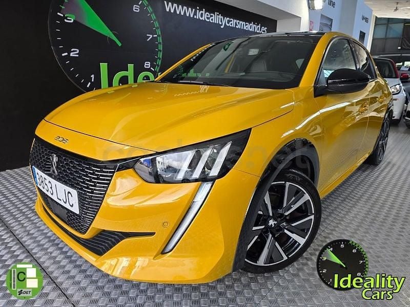 Usado Peugeot 208 GT-line 100 CV (73 kW) 2020 Amarillo Utilitario