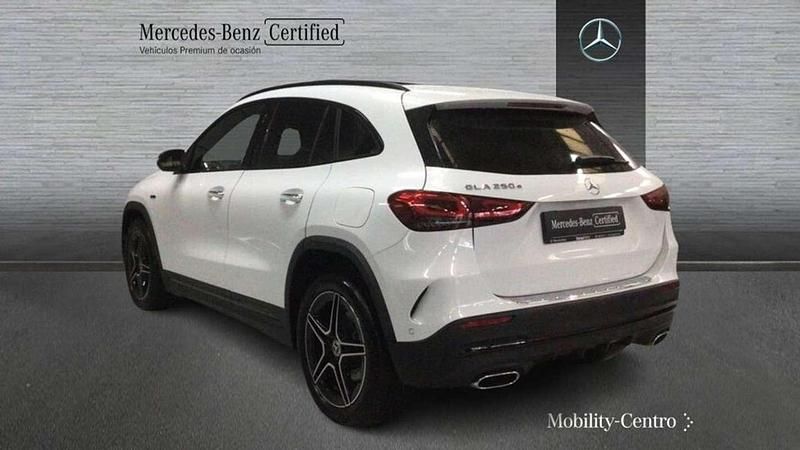 Usado Mercedes GLA250 218 CV (160 kW) 2020 Blanco SUV