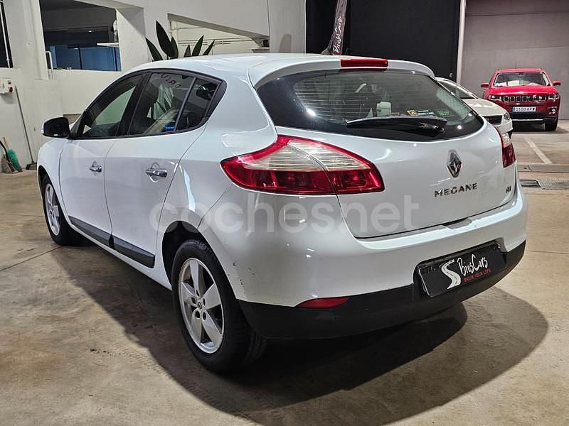 Usado Renault Mégane Business 105 CV (77 kW) 2009 Blanco Berlina