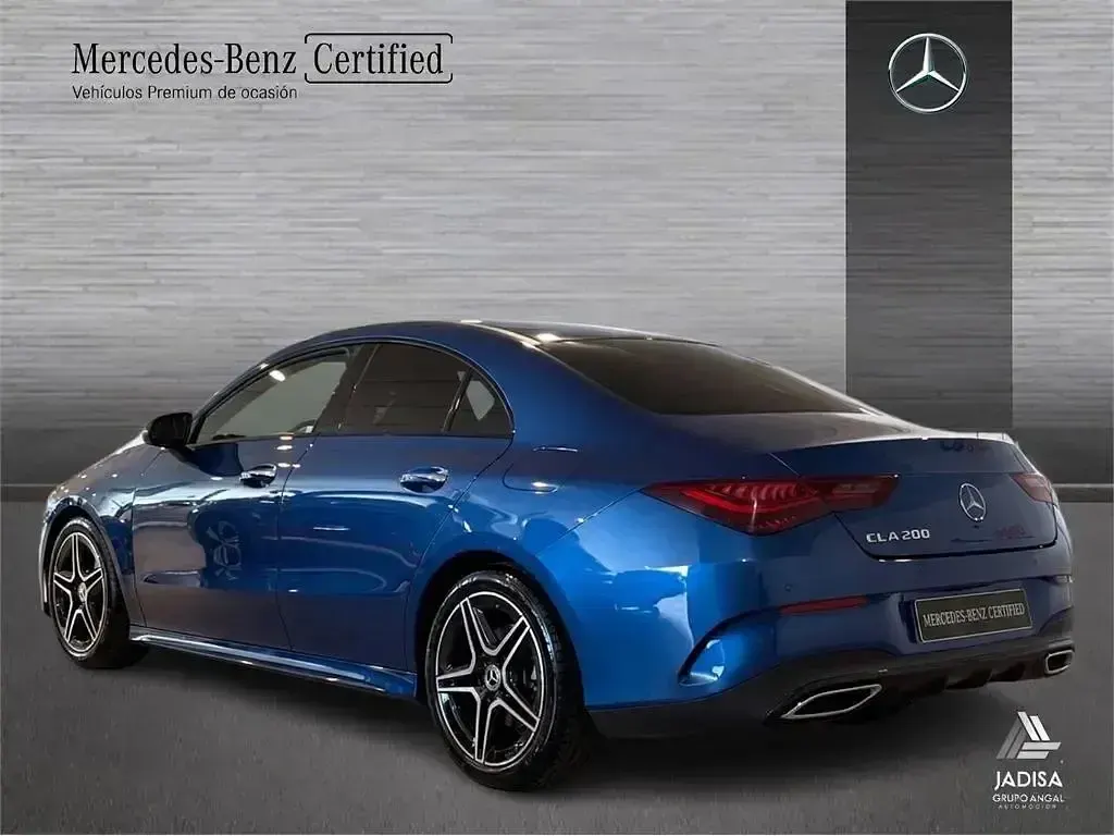 Usado Mercedes CLA200 163 CV (119 kW) 2025 Gris Berlina