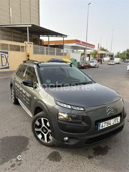 Usado Citroën C4 Feel 100 CV (73 kW) 2016 Gris / plata Berlina