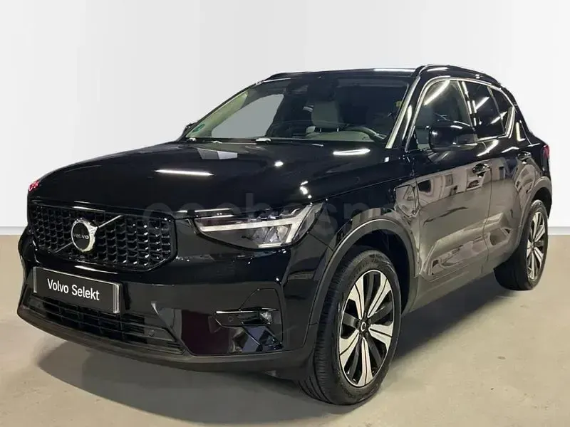 Usado Volvo XC40 Plus 211 CV (155 kW) 2023 Negro SUV