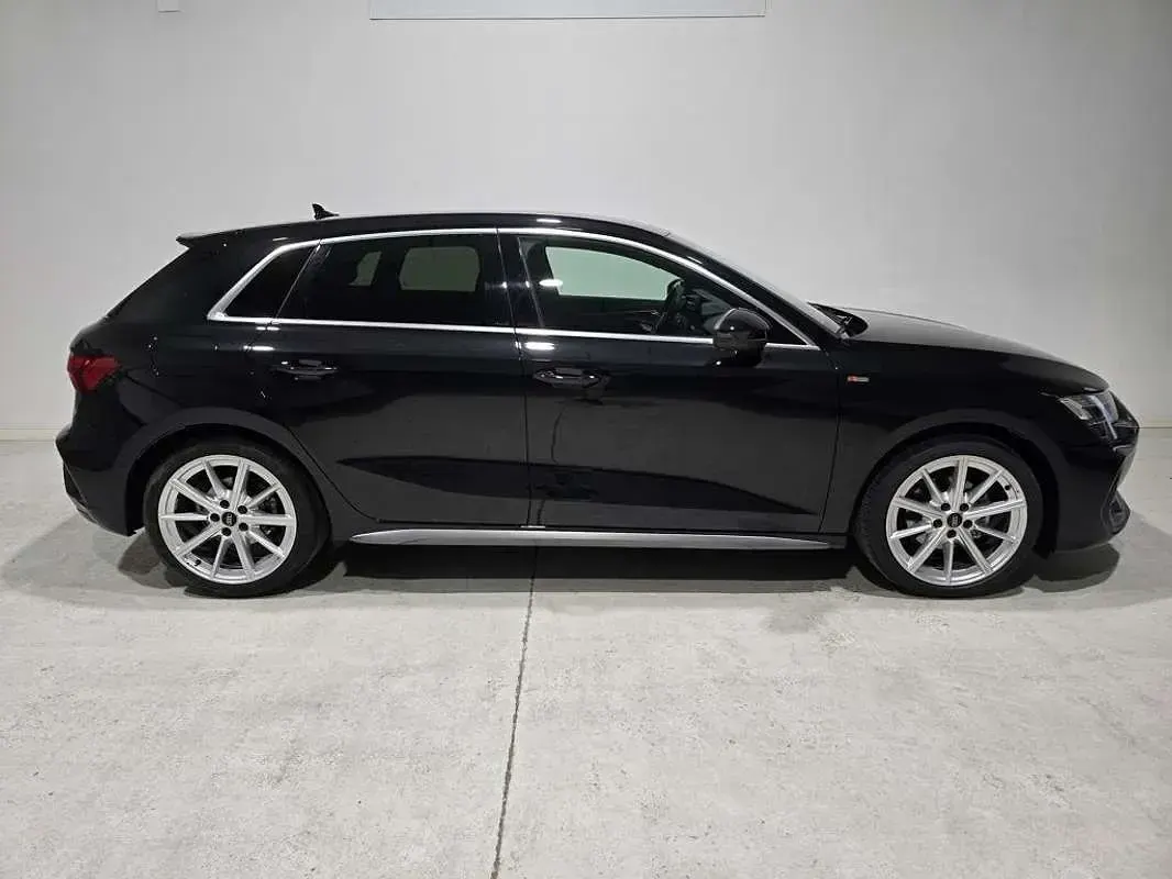 Usado Audi A3 Sportback S-Line 150 CV (110 kW) 2025 Negro Utilitario