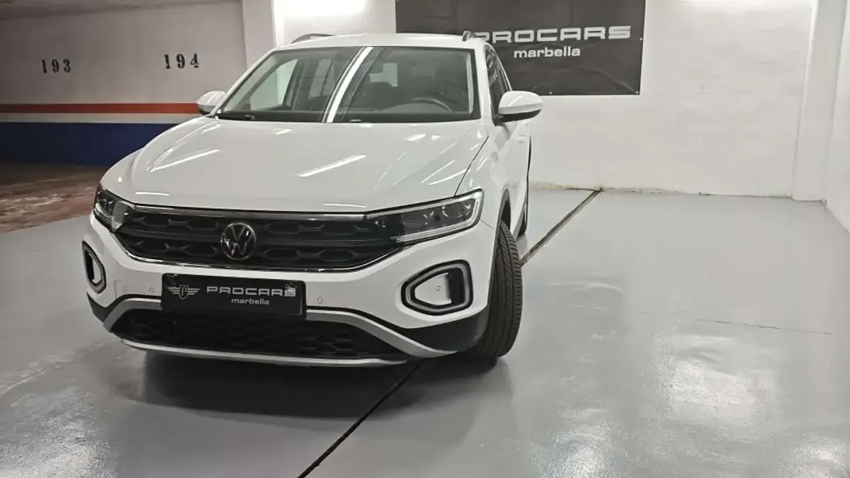 Usado VW T-Roc 150 CV (110 kW) 2025 Blanco SUV
