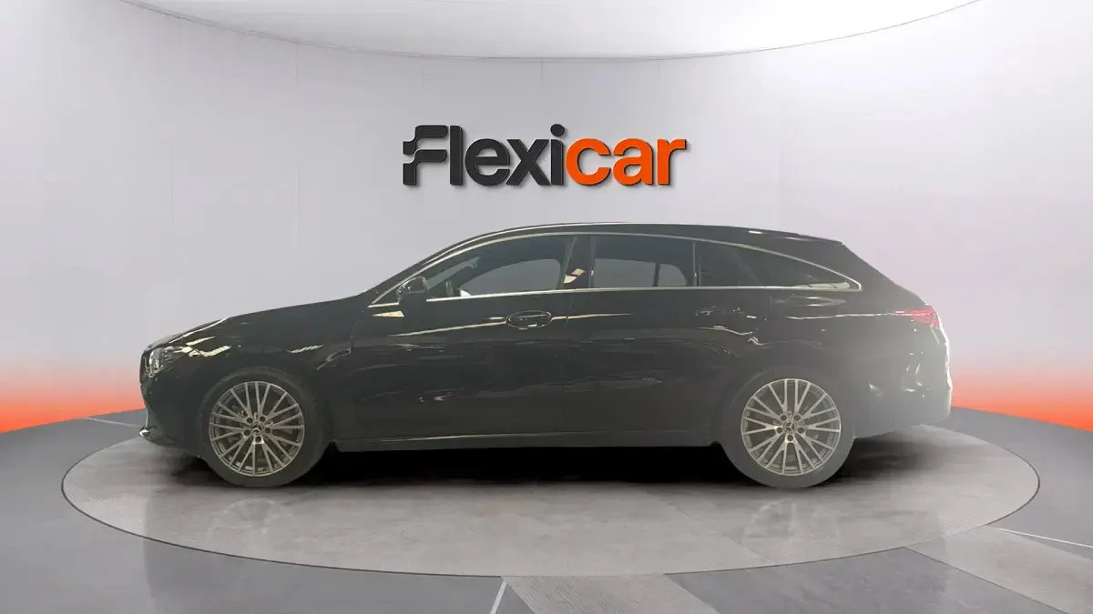 Usado Mercedes CLA250e Shooting Brake 218 CV (160 kW) 2023 Negro Familiar