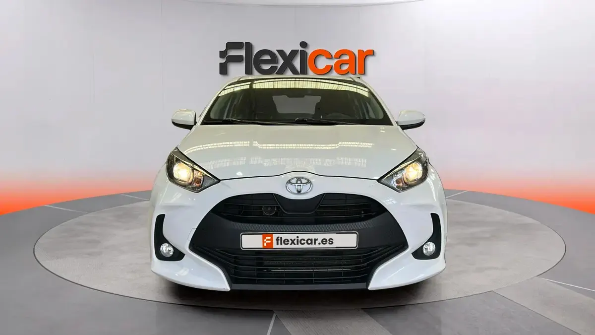 Usado Toyota Yaris Edition 125 CV (91 kW) 2023 Blanco Utilitario