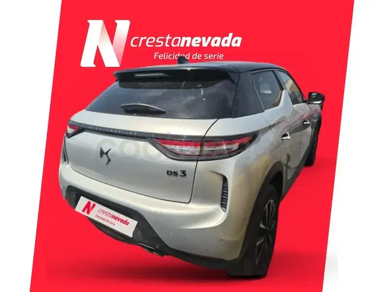 Usado DS Automobiles DS3 Crossback Performance 130 CV (95 kW) 2023 Gris / plata SUV