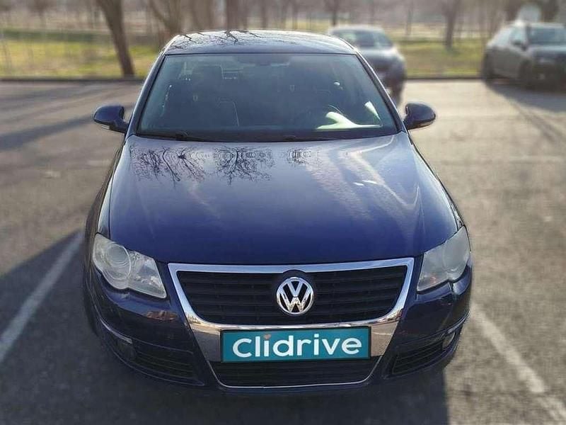 Usado VW Passat Highline 140 CV (102 kW) 2008 Azul Berlina