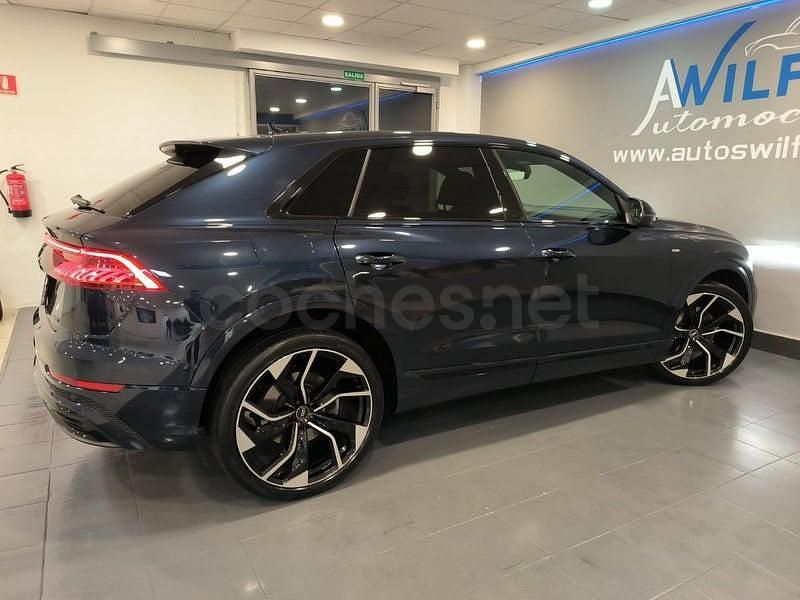 Usado Audi Q8 Ambiente 286 CV (210 kW) 2023 Azul SUV