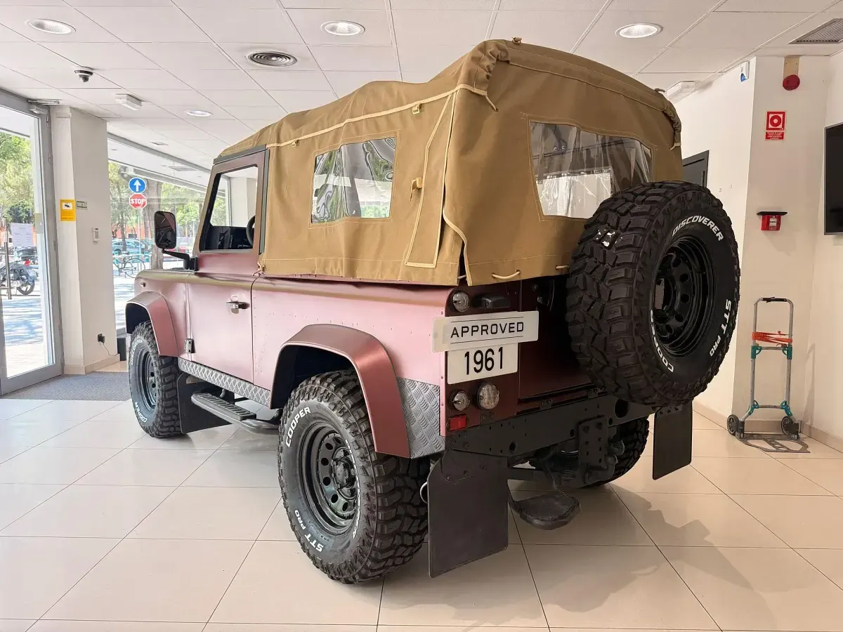 Usado Land Rover Defender 122 CV (89 kW) 1999 Marrón SUV