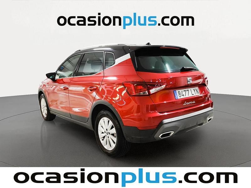 Usado Seat Arona FR 110 CV (80 kW) 2022 Rojo SUV